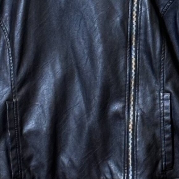 A New Day Women"s Asymmetrical Faux Leather Jacket Size X-Large - Picture 4 of 9